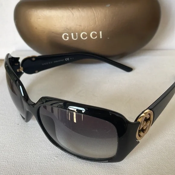 ❌SOLD ❌Authentic Sunglasses Gucci. - Picture 4 of 15